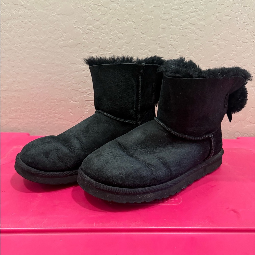 Black Bow Ugg Boots